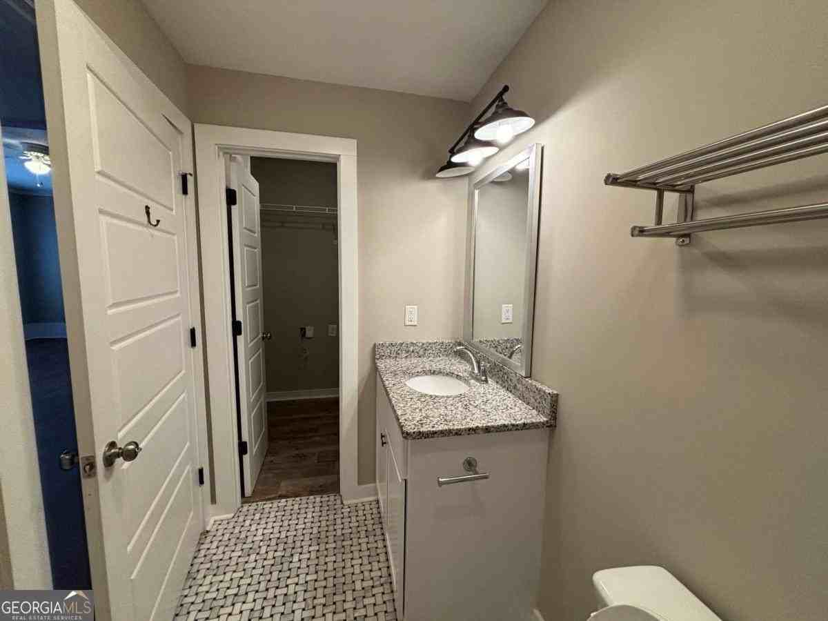 104 Spring St Unit 1 - Photo 7 of 10