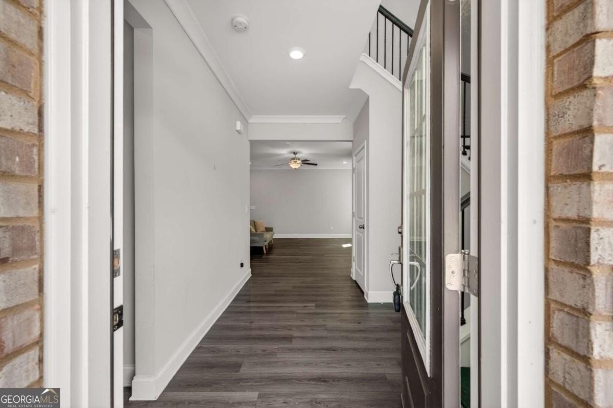 1020 River Park Dr - Photo 3 of 34