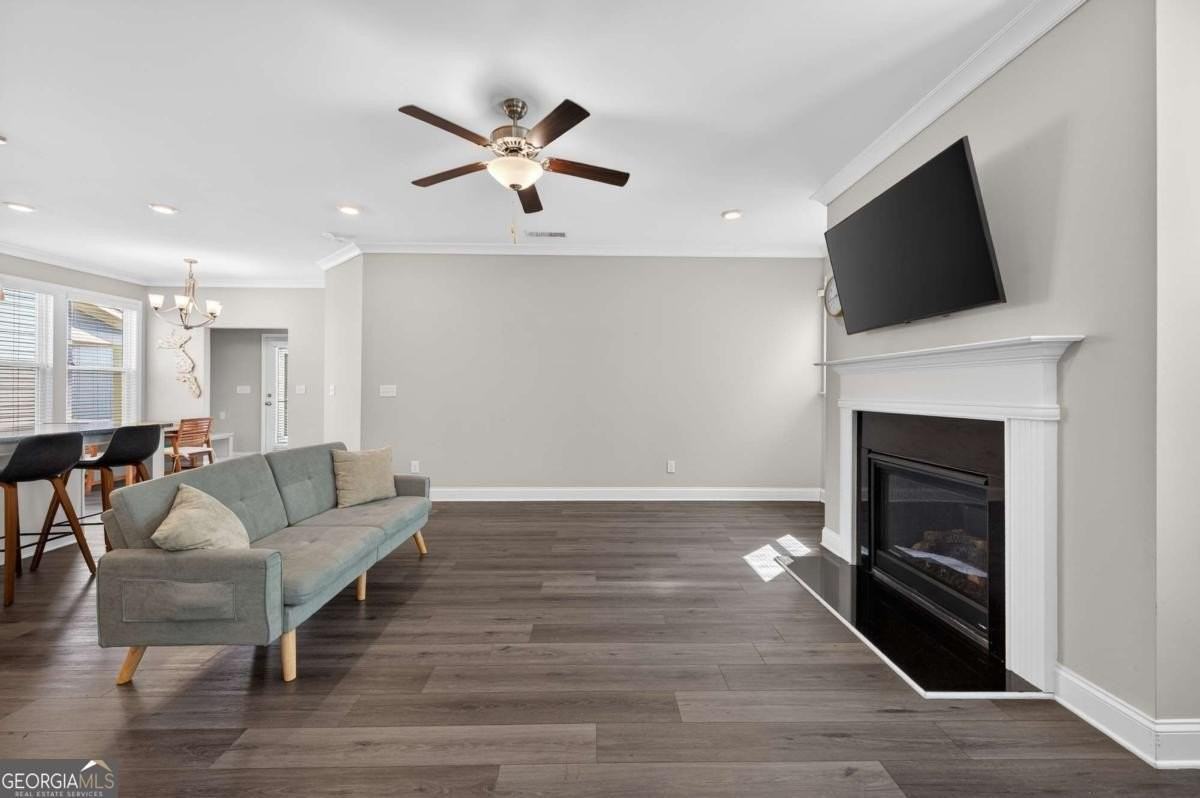 1020 River Park Dr - Photo 5 of 34