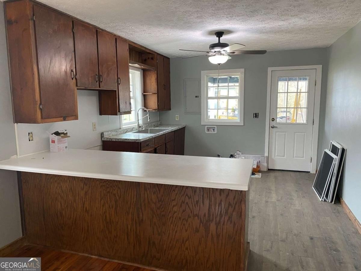 2629 Carl Dr - Photo 3 of 8