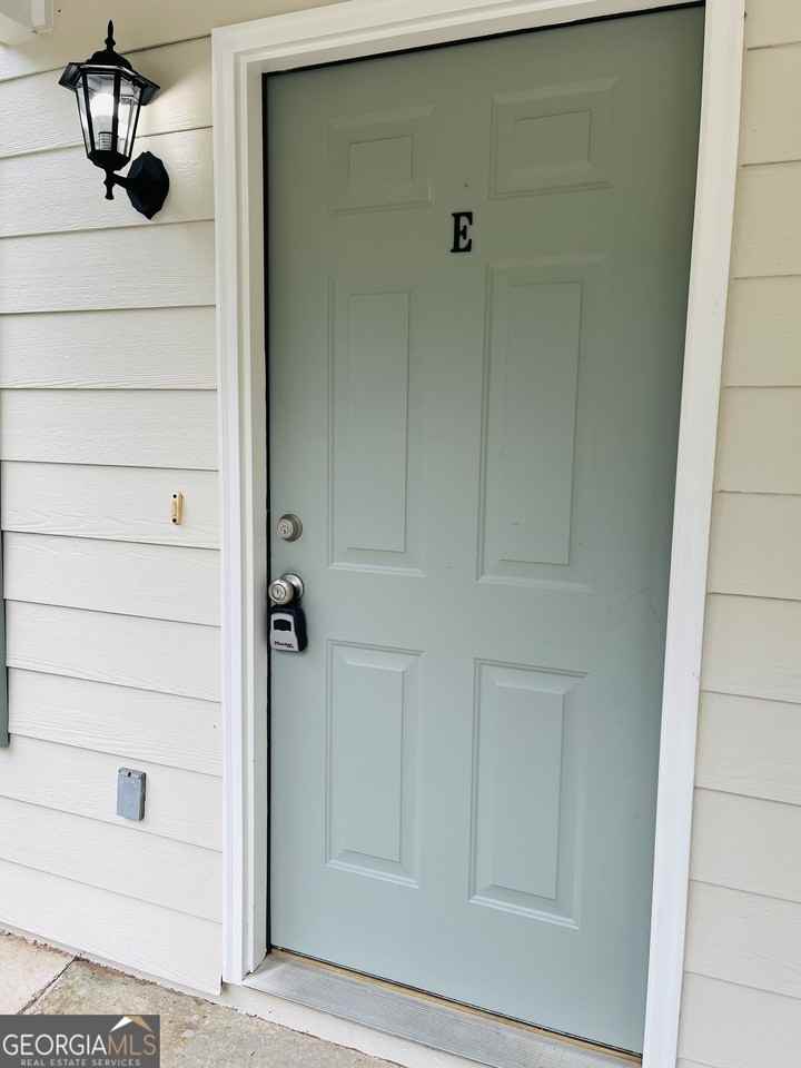 603 Wilburn Ave Apt E - Photo 3 of 17