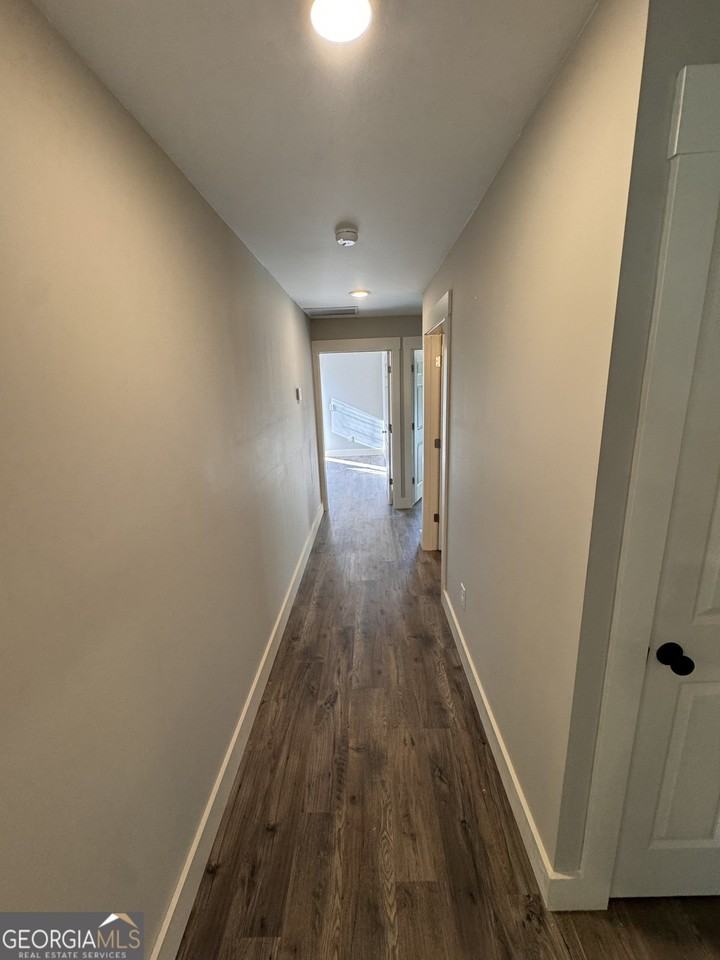 186 Maret St - Photo 7 of 16