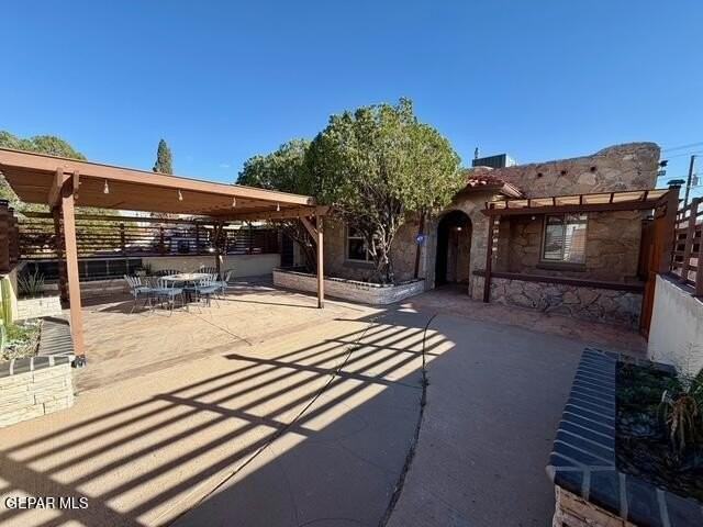 4018 Sacramento Ave - Photo 2 of 22