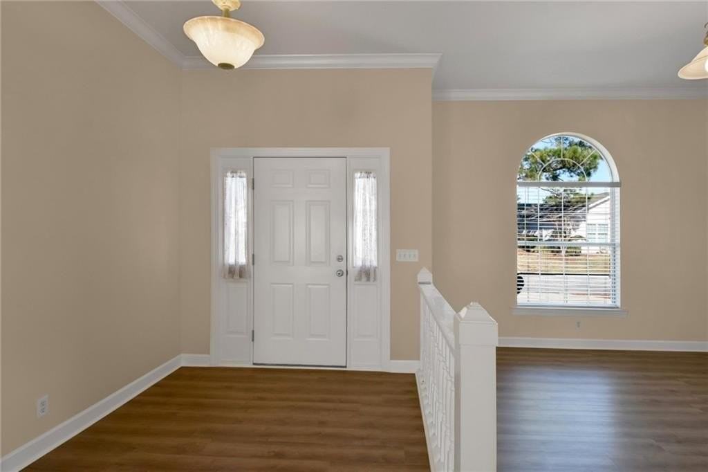 161 Huntington Cir - Photo 2 of 24