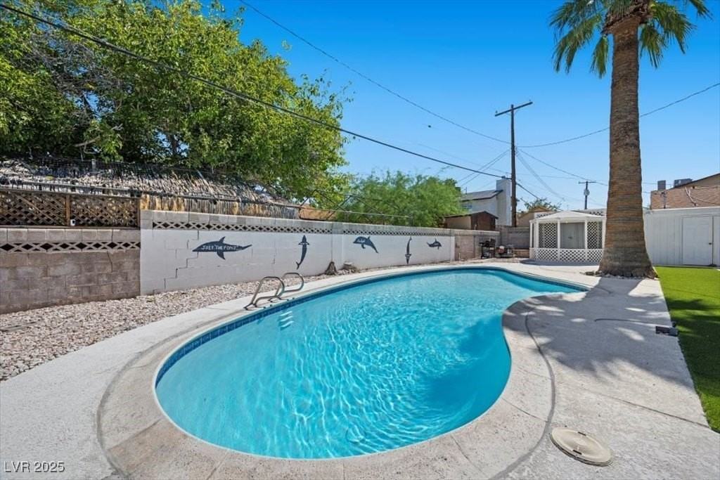 2975 Boise St - Photo 2 of 50