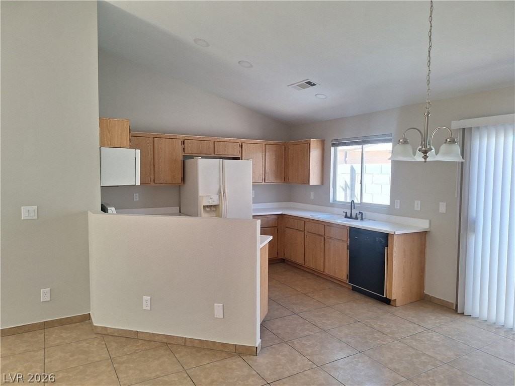 4156 Abrams Ave - Photo 6 of 24