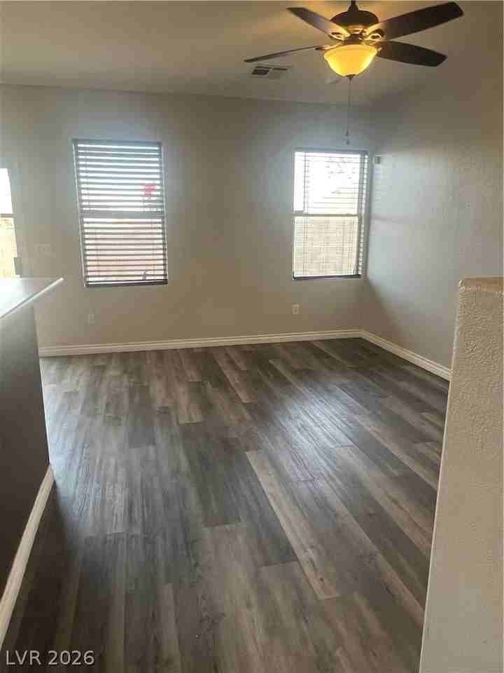 6528 Marco Vista Ave - Photo 4 of 9