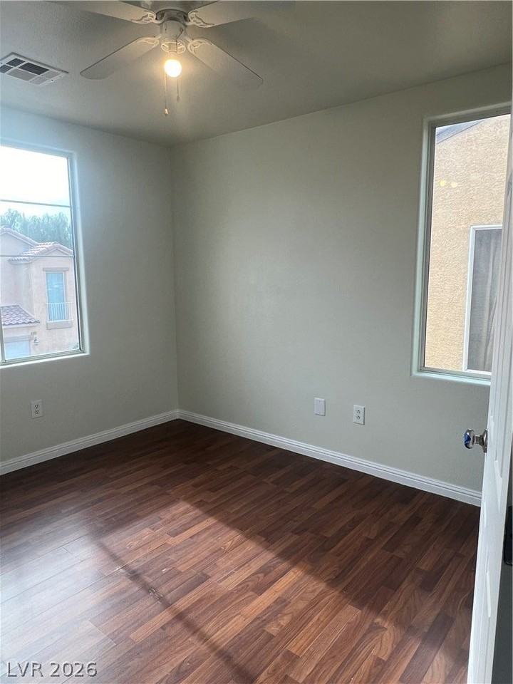 6528 Marco Vista Ave - Photo 6 of 9