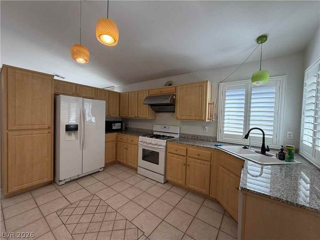 8319 Haven Cove Ave - Photo 6 of 21