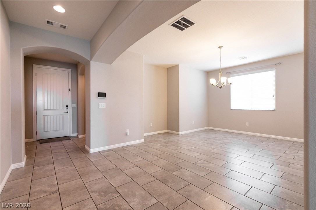 5048 Royal Indigo St - Photo 3 of 27