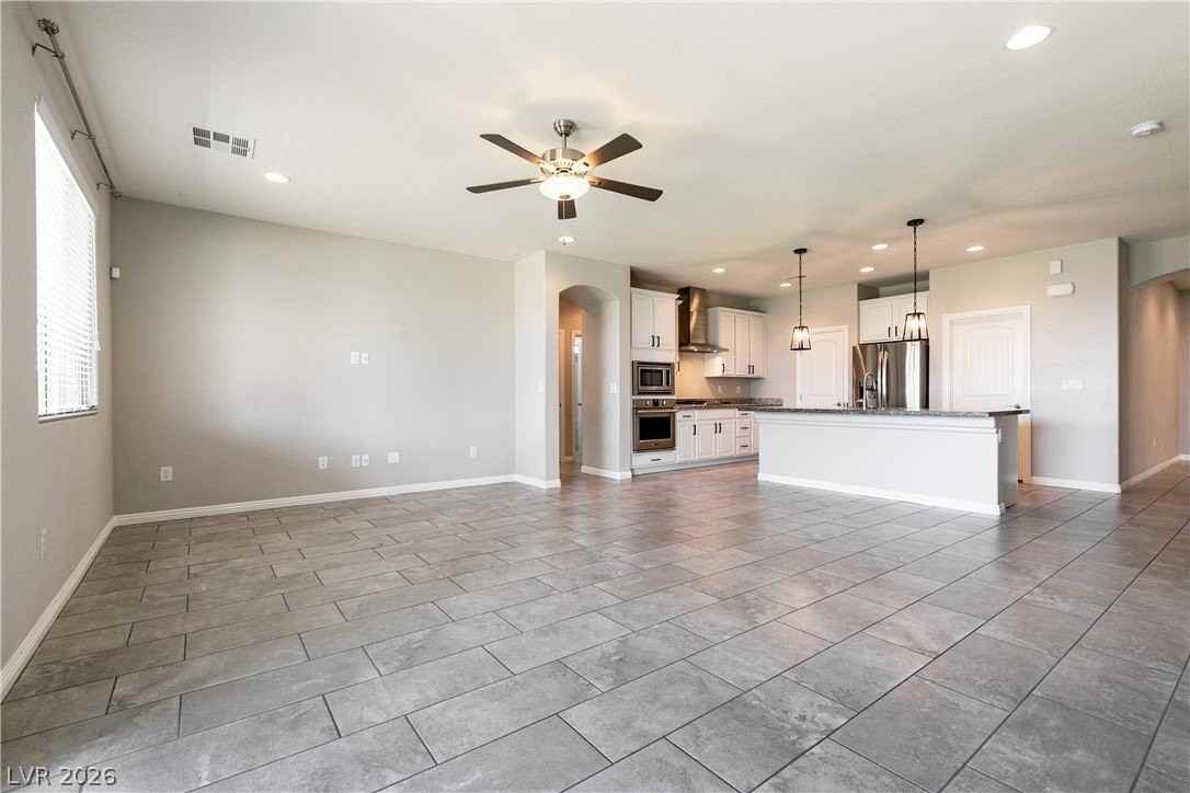 5048 Royal Indigo St - Photo 7 of 27