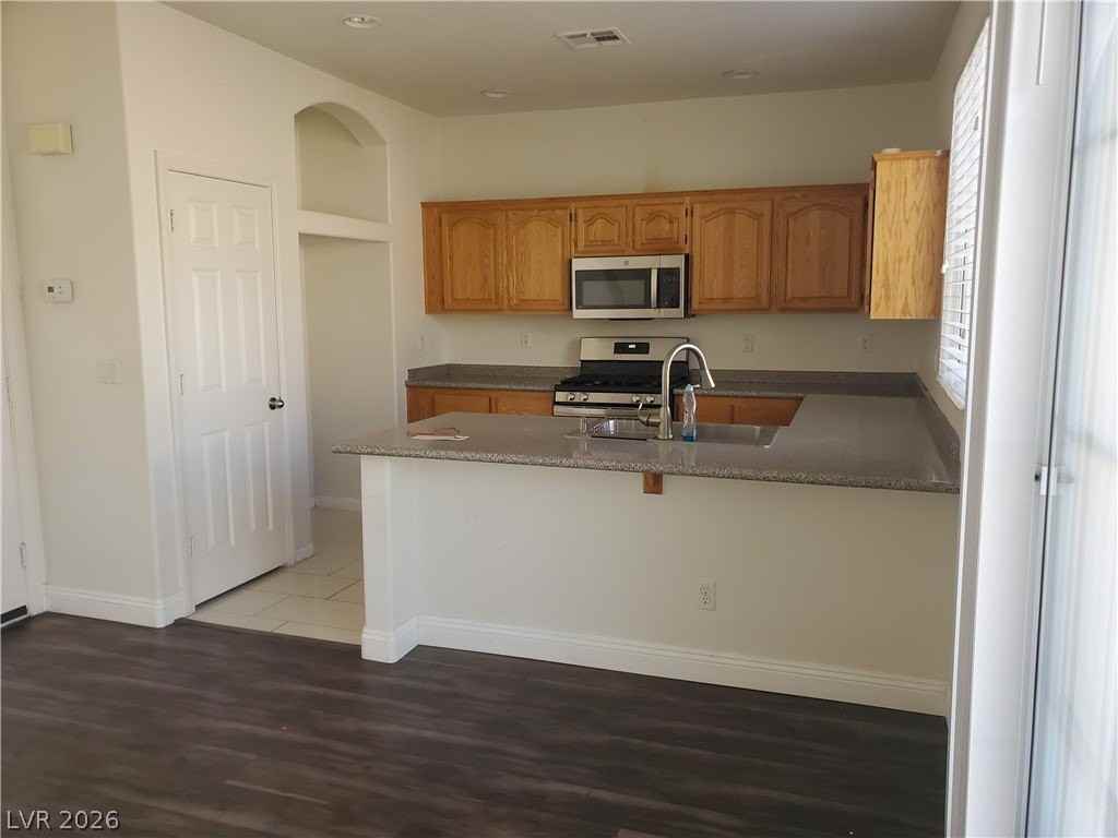 8084 Palace Monaco Ave - Photo 4 of 11