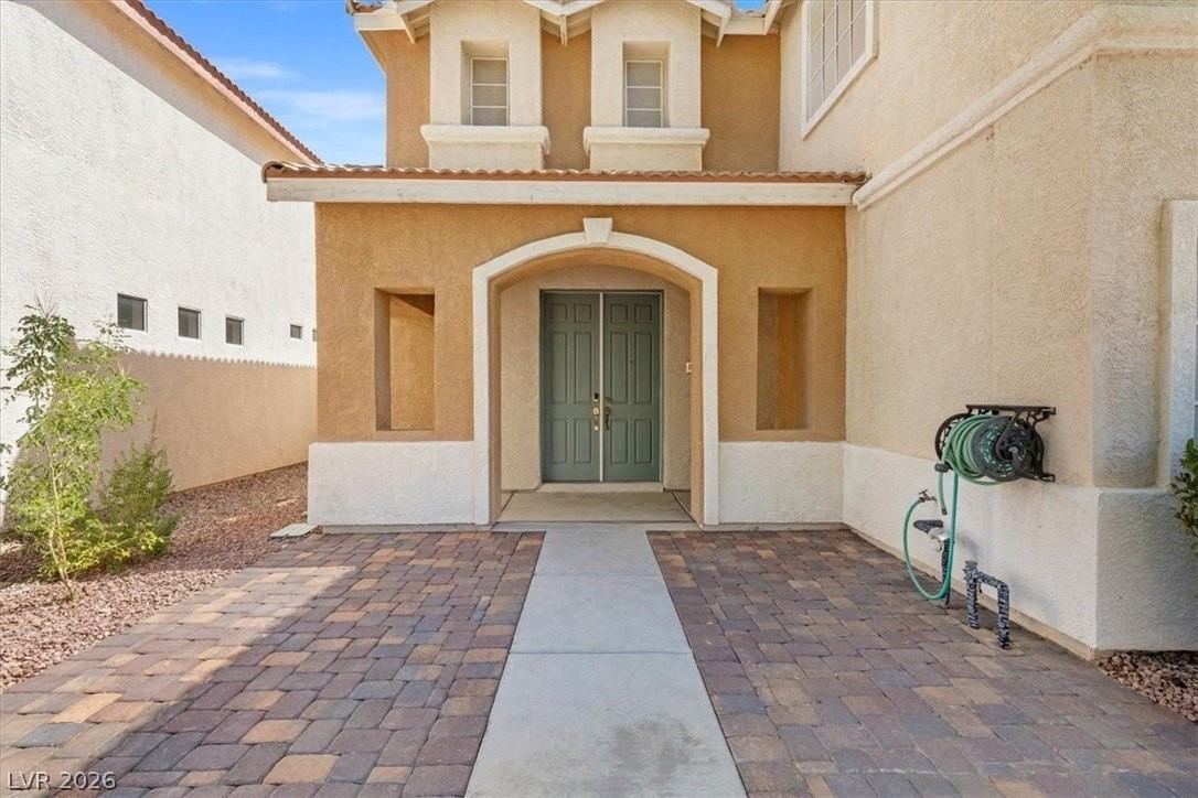 4905 Pounding Surf Ave - Photo 2 of 36