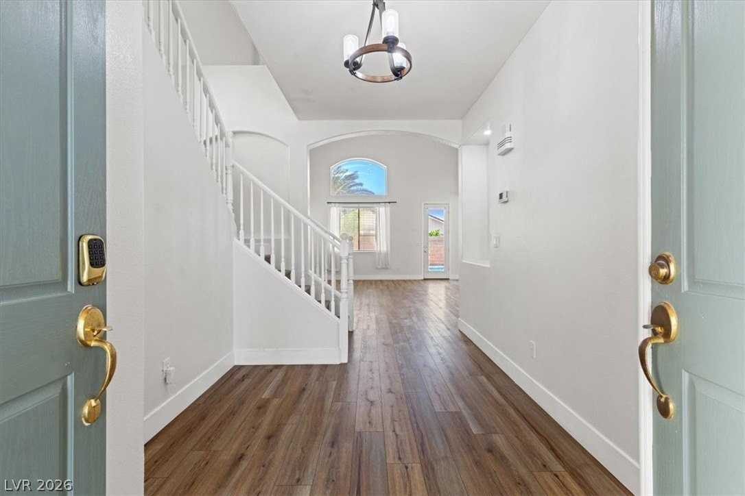 4905 Pounding Surf Ave - Photo 3 of 36