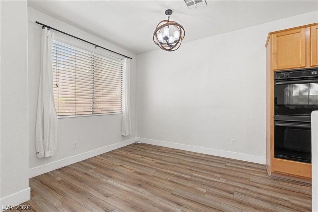 4905 Pounding Surf Ave - Photo 7 of 36