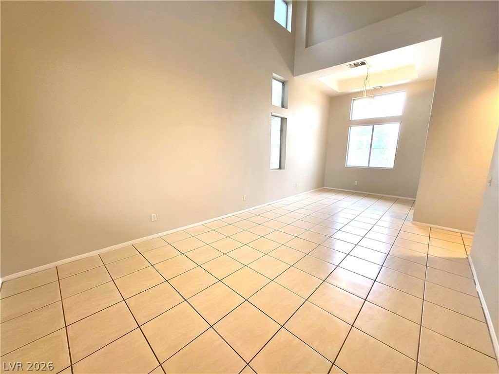 9318 Spellman Ct - Photo 4 of 39