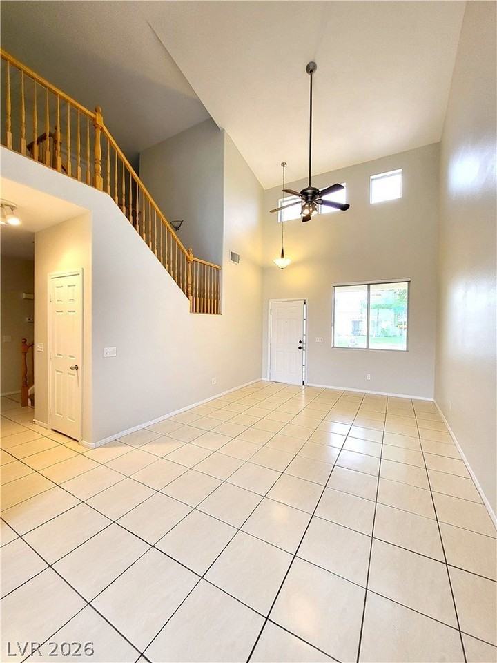 9318 Spellman Ct - Photo 7 of 39