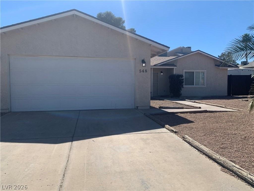 548 Zuber Ave - Photo 5 of 50