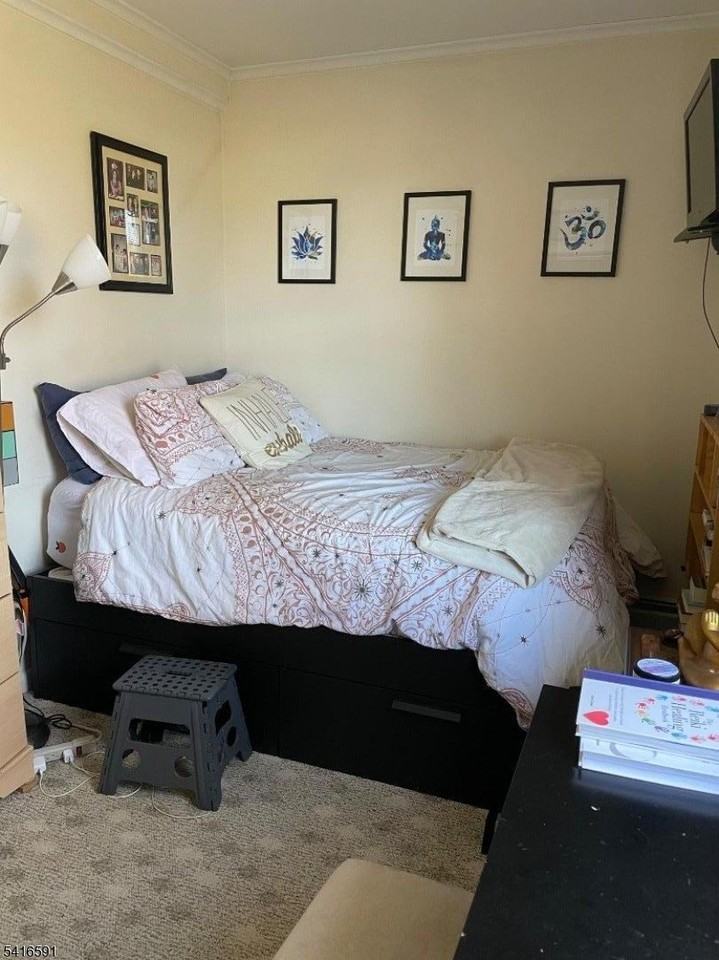 19 Cobb Pl - Photo 7 of 14