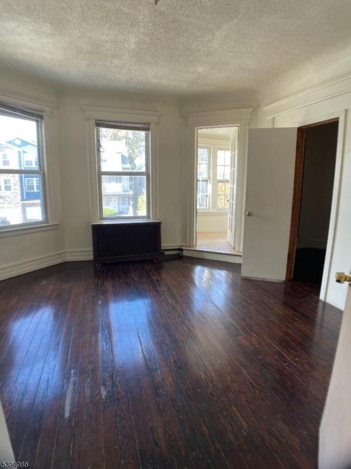 174 N 17th St #2 - Photo 3 of 14