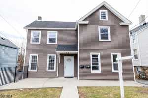 featured image of 58-60 Prospect St Unit A