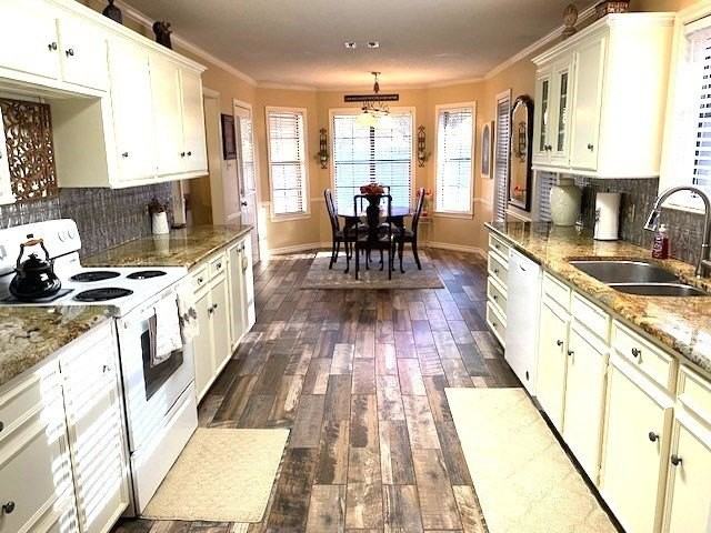 133 Penny Ln - Photo 4 of 12