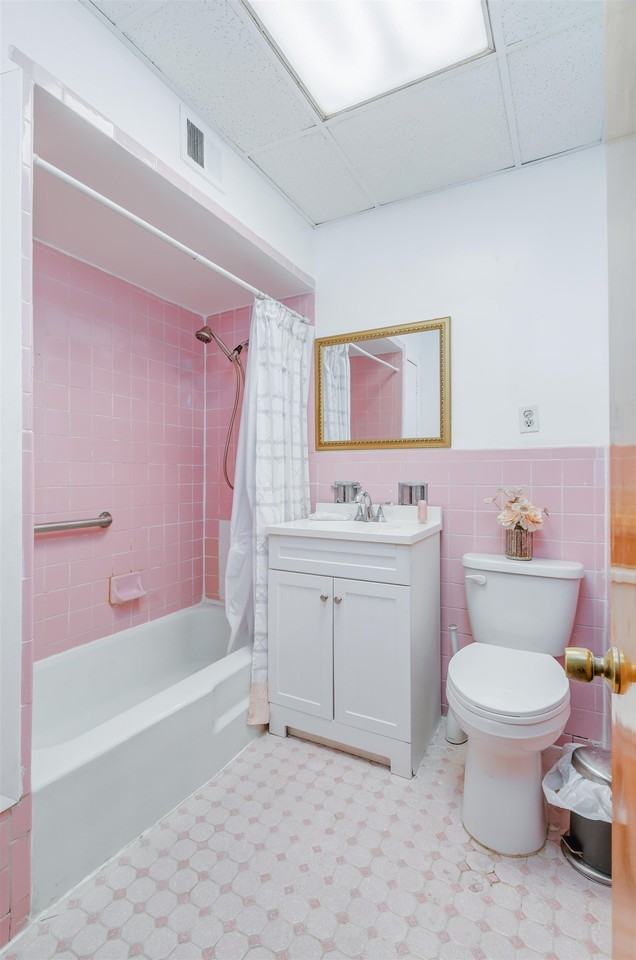 1234A John F Kennedy Blvd #1 - Photo 5 of 15