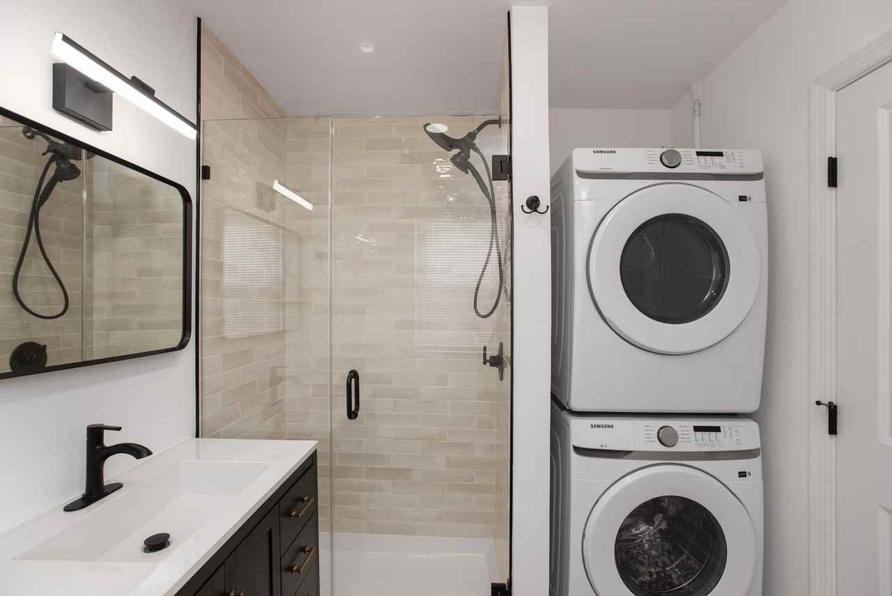 38 Ravine Ave #2 - Photo 4 of 17