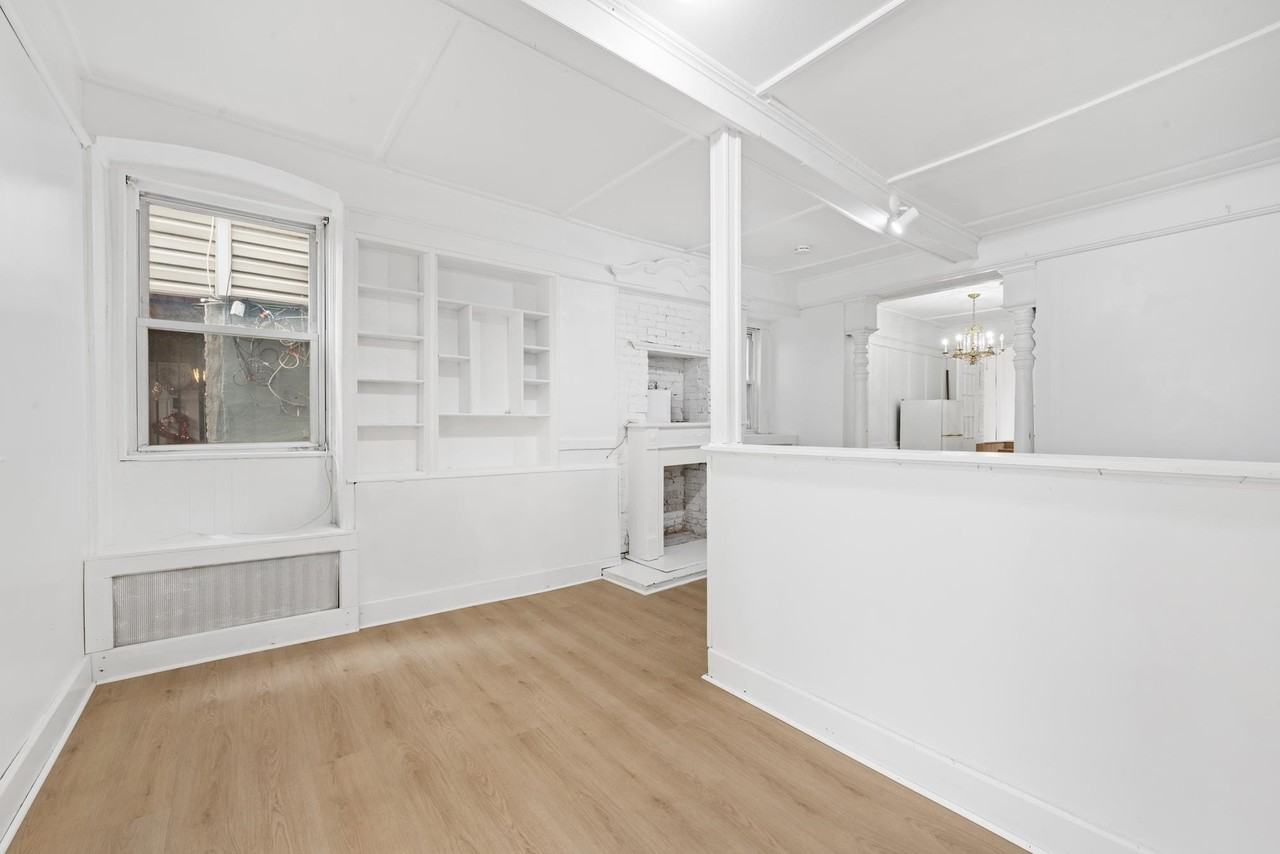 319 5th St #1 - Photo 2 of 14