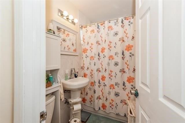 17 Chase Ct #1R - Photo 4 of 4