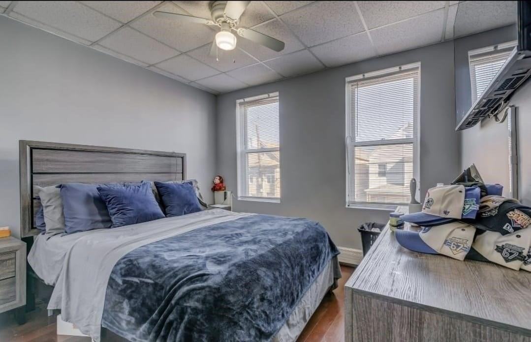 128 W 20th St #2R - Photo 7 of 9