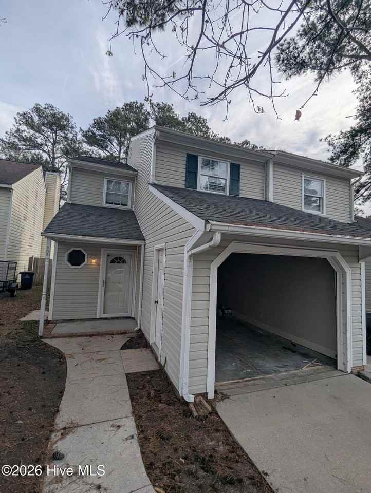 208 Bracken Pl - Photo 2 of 2