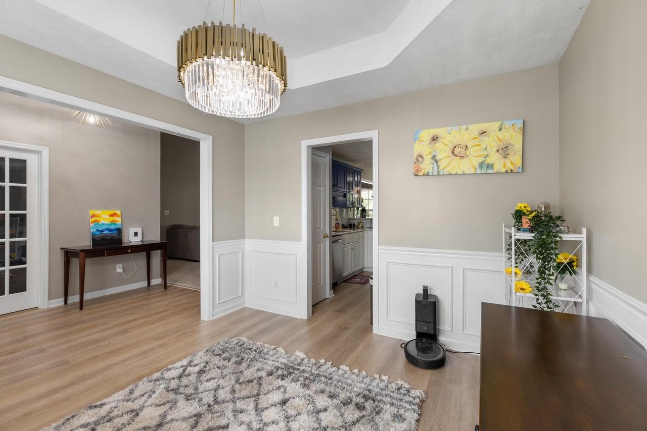 4027 Madison Ln - Photo 5 of 24