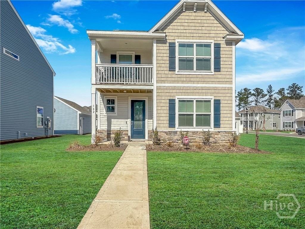 182 Standing Oaks Dr - Photo 2 of 33