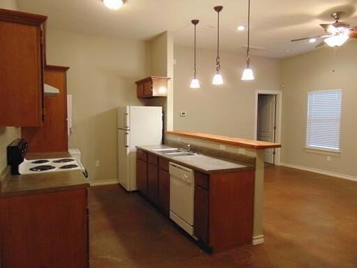 1712 23rd St Apt B - Photo 5 of 9