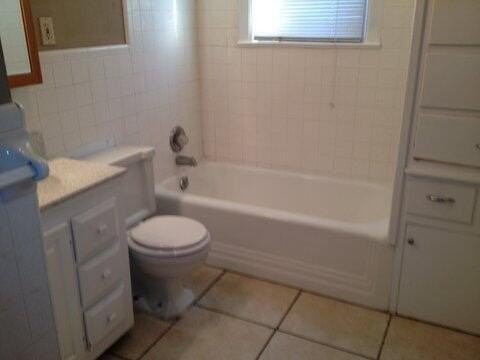 1713 23rd St - Photo 6 of 7