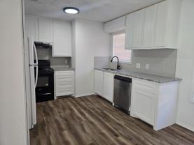 2211 33rd St Apt A #Apt A - Photo 1 of 1