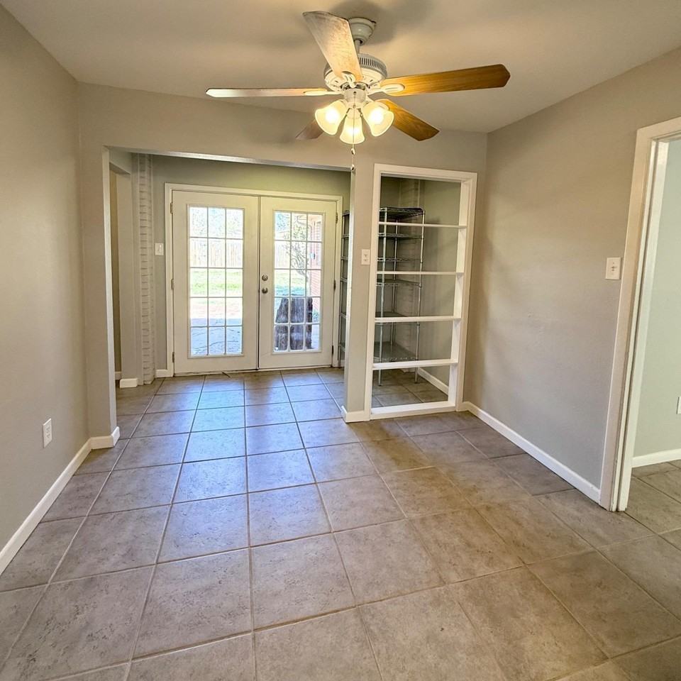 2806 54th St - Photo 6 of 22