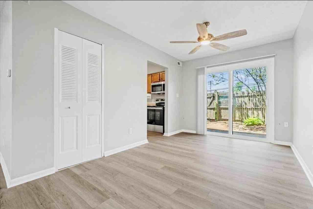 3500 Warwick Dr - Photo 6 of 21