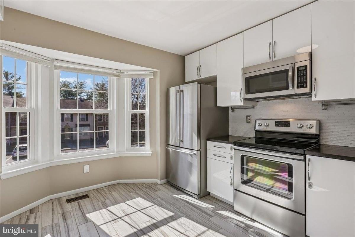 3 Cinzano Ct - Photo 2 of 28