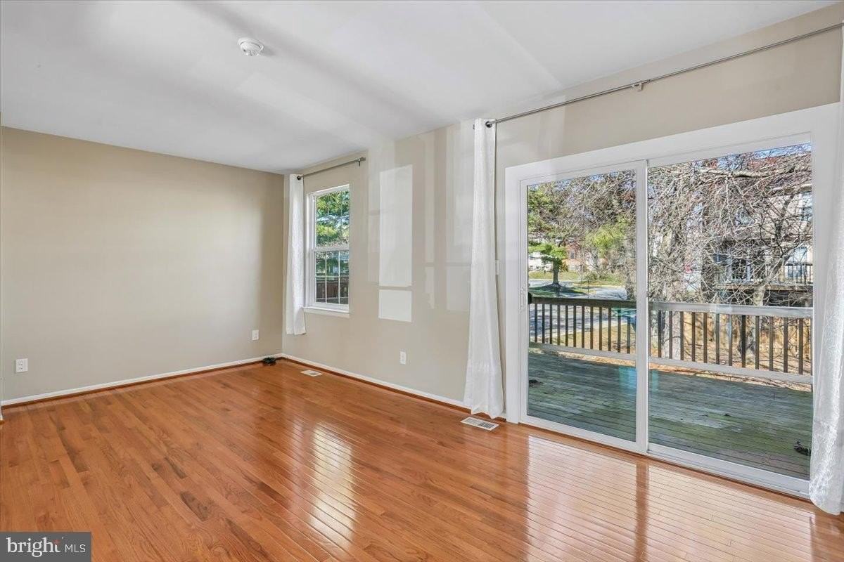 3 Cinzano Ct - Photo 7 of 28