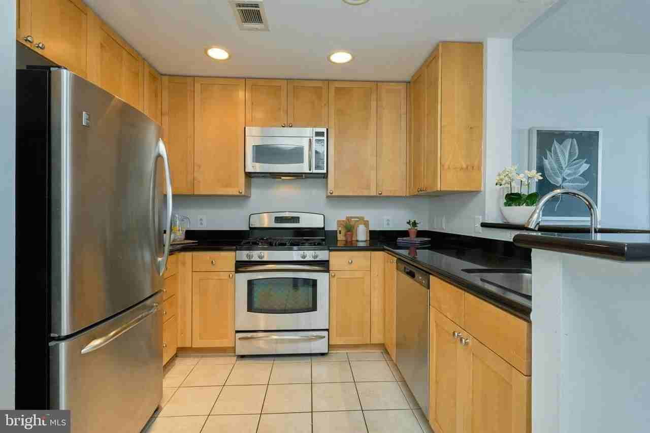 3650 S Glebe Rd - Photo 7 of 50