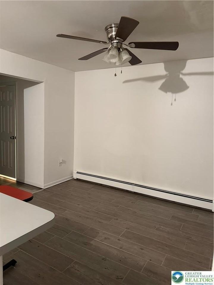 5618 Wood Lane - Photo 3 of 8