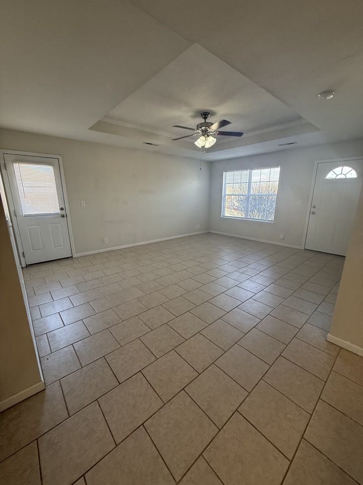 1108 Kimmy Ln #B - Photo 3 of 12