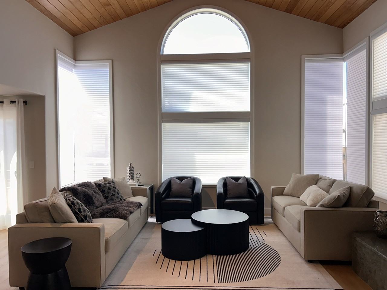 3740 Ocean Dr #1 - Photo 4 of 38