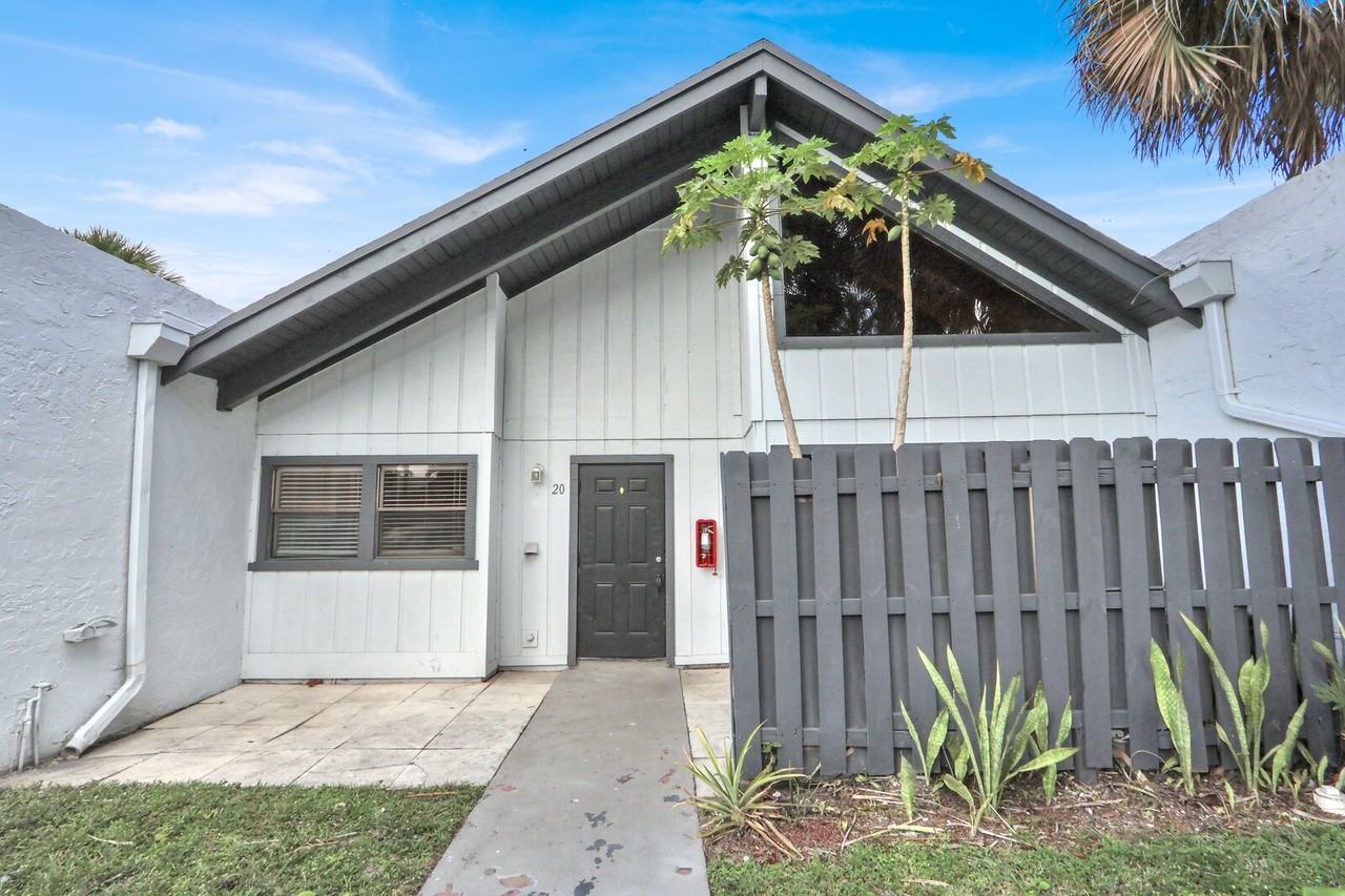 100 Sparrow Dr #1 - Photo 2 of 36