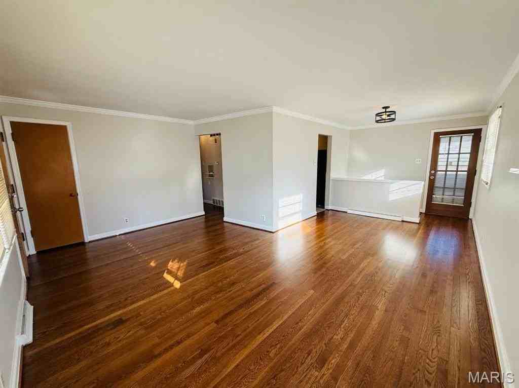 9720 Gloucester Dr - Photo 5 of 25