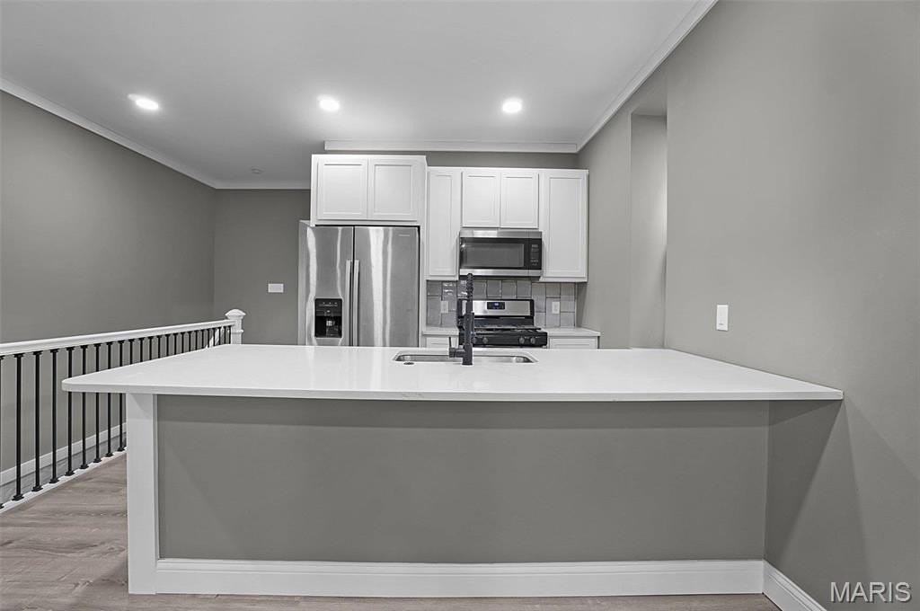 4237 Chippewa St - Photo 5 of 16