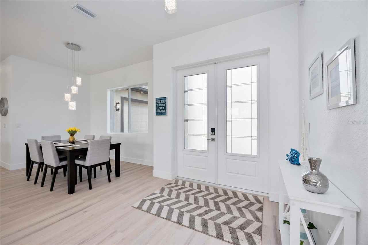 6146 Grandeur St - Photo 7 of 50