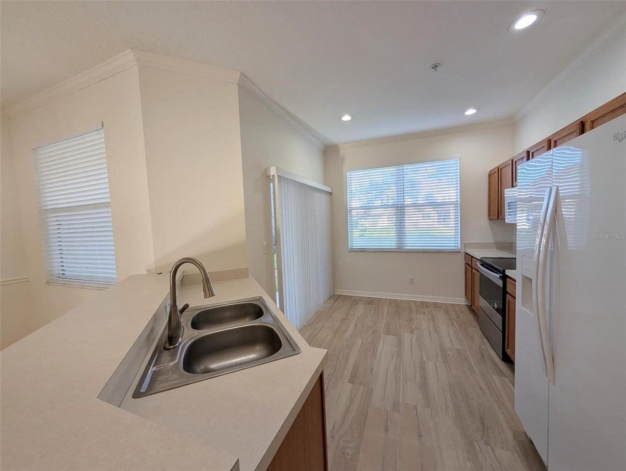 4004 Crabtree Ave - Photo 3 of 10